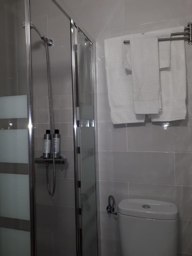 Hostal Casa Chueca Madrid Exterior photo