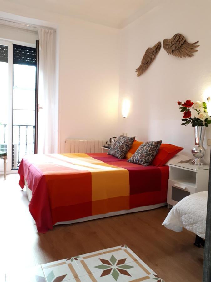 Hostal Casa Chueca Madrid Exterior photo