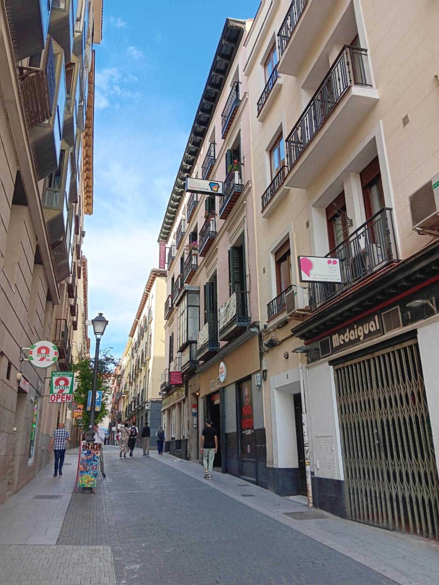 Hostal Casa Chueca Madrid Exterior photo