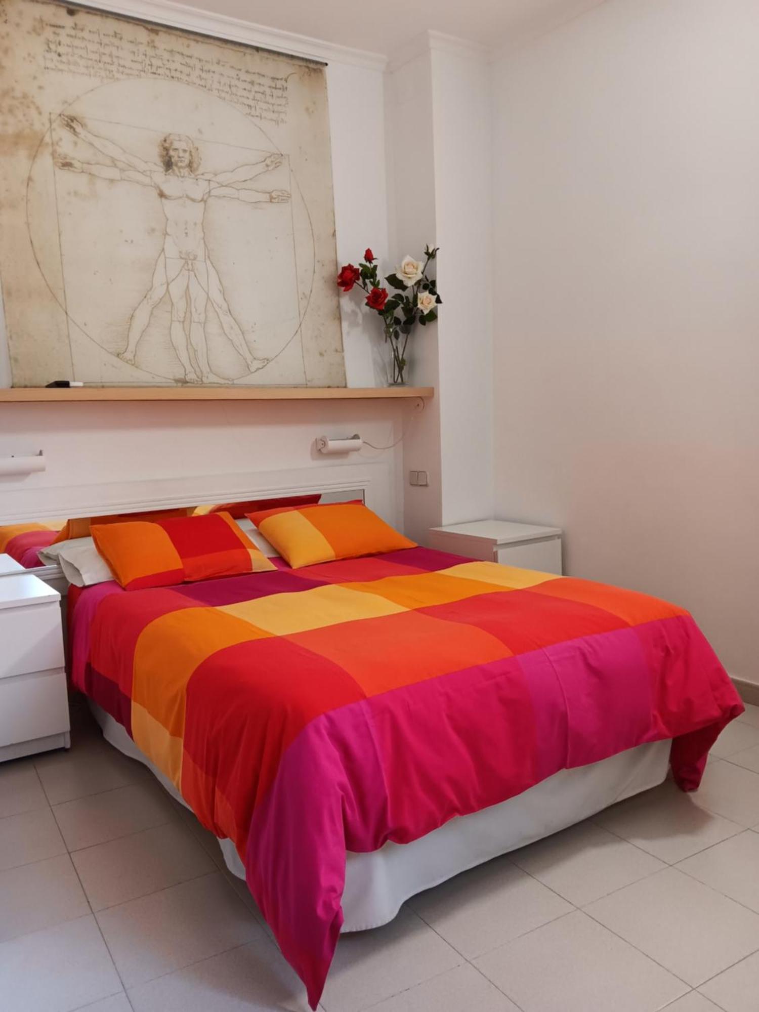 Hostal Casa Chueca Madrid Exterior photo